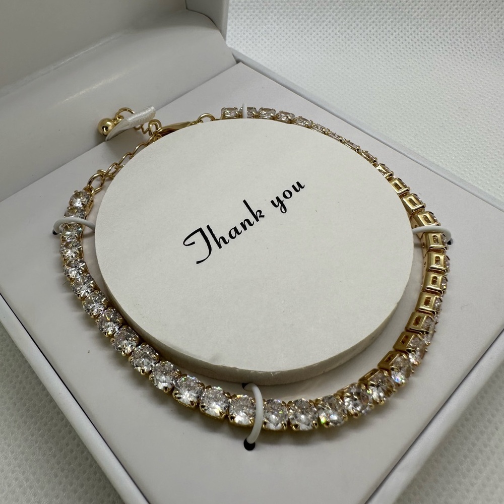 Elegant Crystal Bracelet Silver White OS